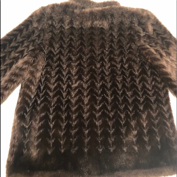 Style VI LTD. Fur jacket. - Picture 2 of 5